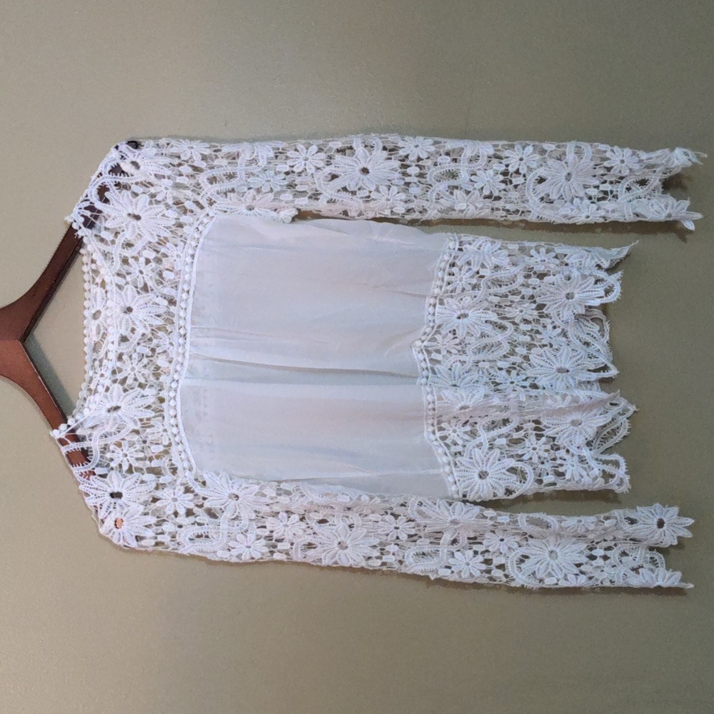 Lace top